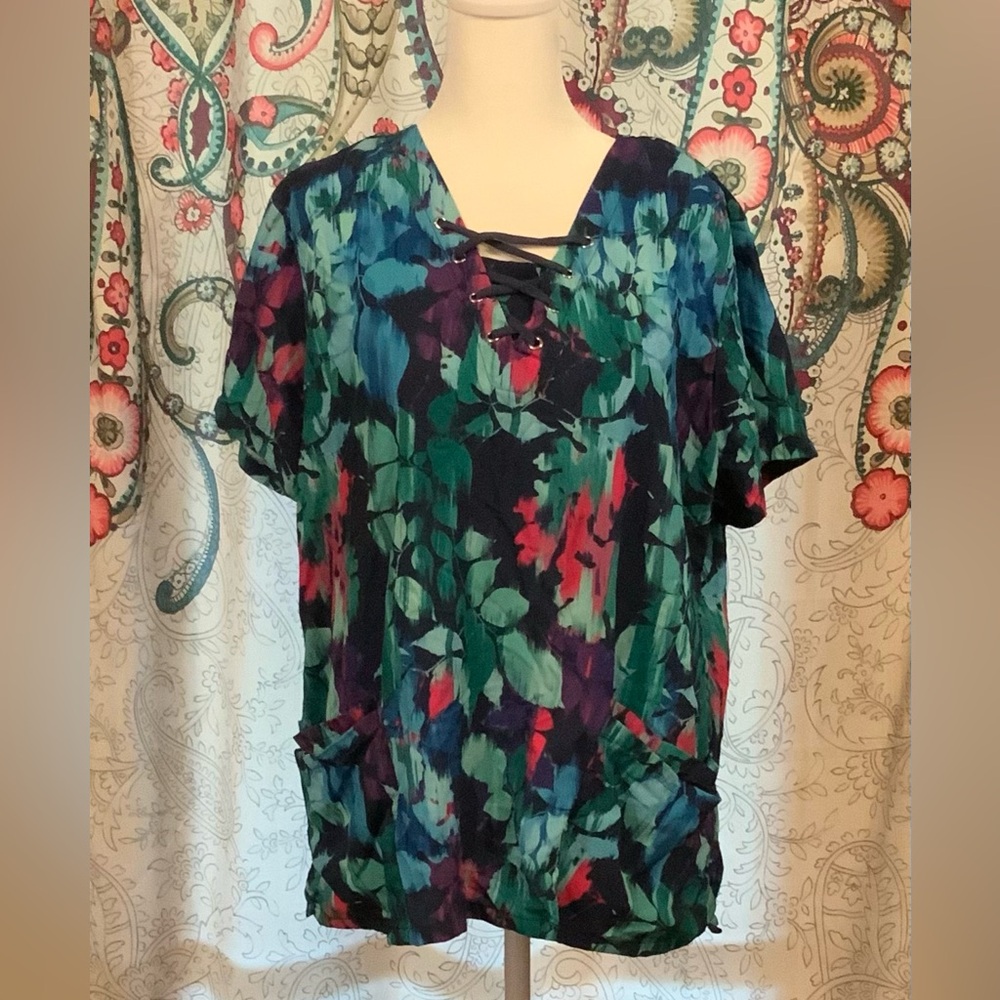 Easy Stretch Scrub Top watercolor brush stroke Floral design Corset Front Large
